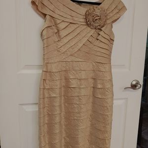 SIZE 14 GORGEOUS CHAMPAGNE COCKTAIL DRESS